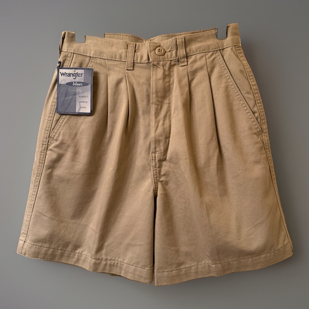 NWT Vintage Wrangler Blues Women's 8 Khaki Pleated High Rise Chino Shorts Mom